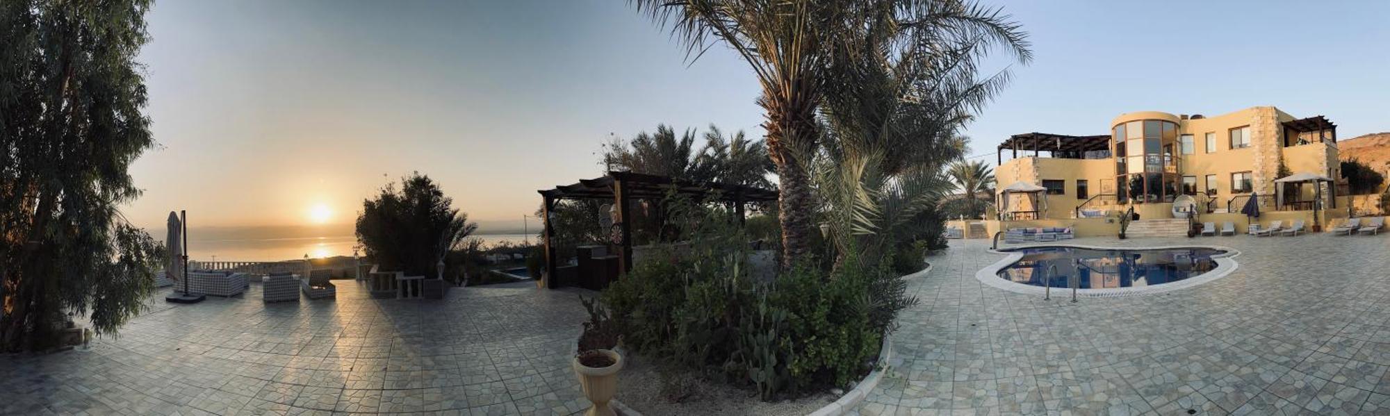 The Precious Guesthouse Sweimeh Экстерьер фото